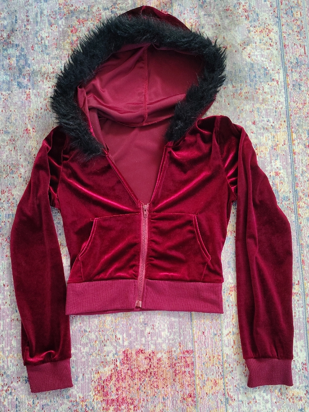 ROMWE Burgundy Velvet Sweatshirt With Faux Fur Trim